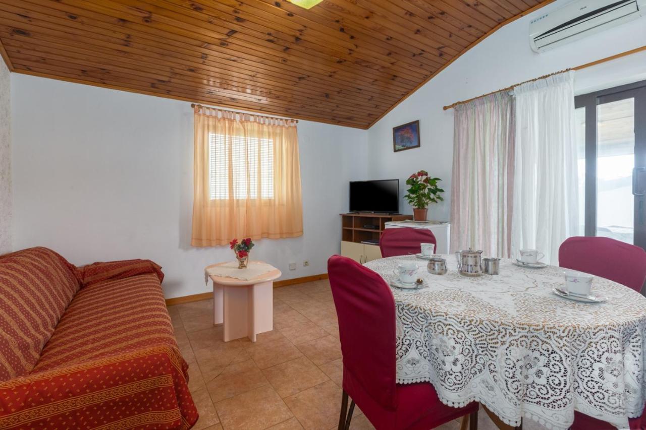 Apartman Ana بوريتش المظهر الخارجي الصورة